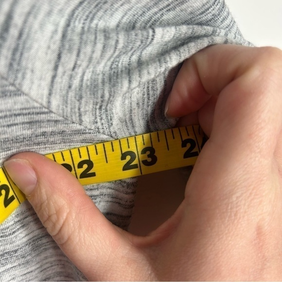 Eddie Bauer Gray Cowl Turtleneck Long Sleeve Outdoor Top Medium Women’s - Picture 5 of 7